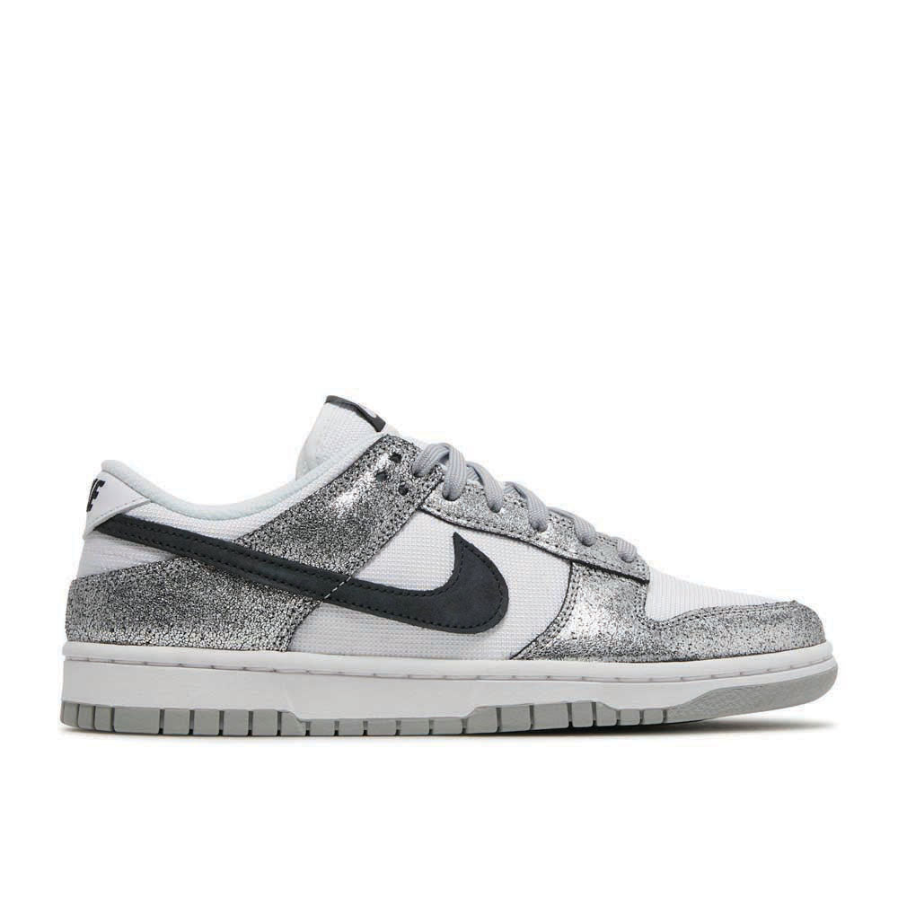 Nike Dunk Low ‘Golden Gals’ DO5882-001 Classic Sneakers